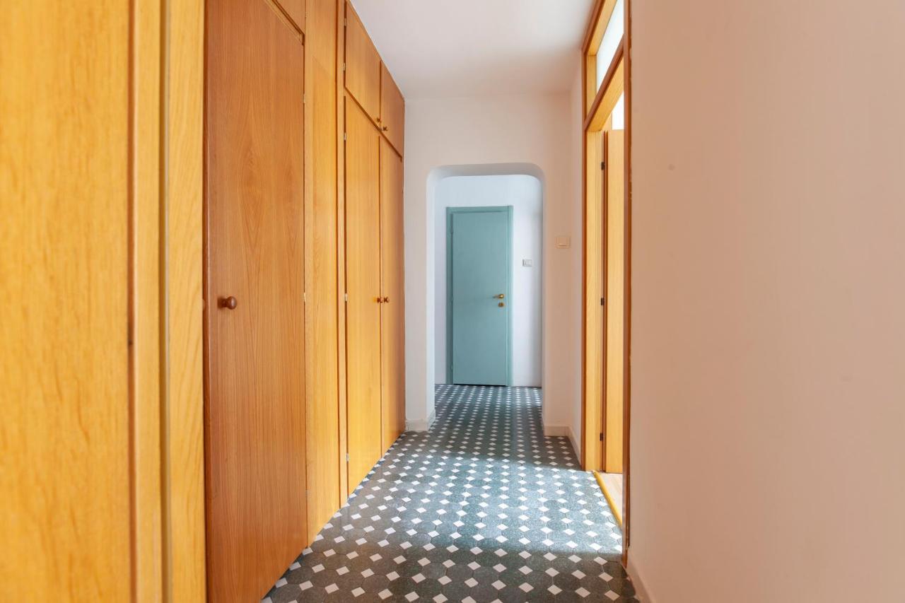13 Septembrie Apt, Near Marriott Boekarest Buitenkant foto
